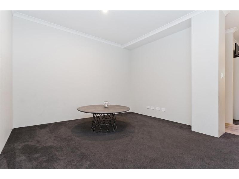 12B Mandala Crescent, Bateman WA 6150