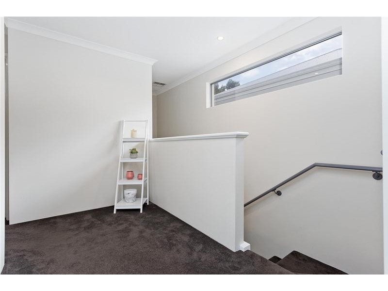 12B Mandala Crescent, Bateman WA 6150