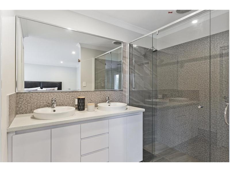 12B Mandala Crescent, Bateman WA 6150