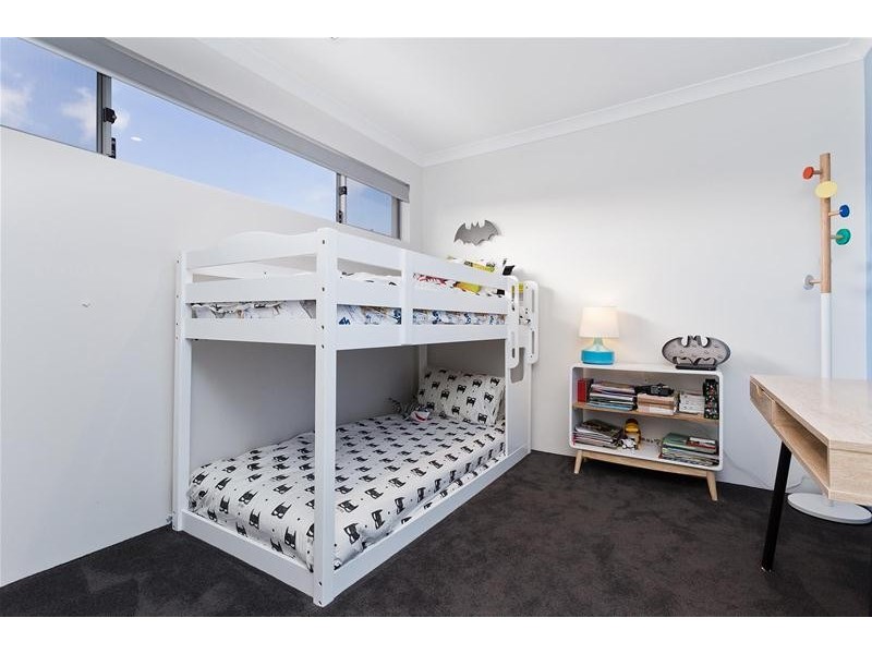 12B Mandala Crescent, Bateman WA 6150