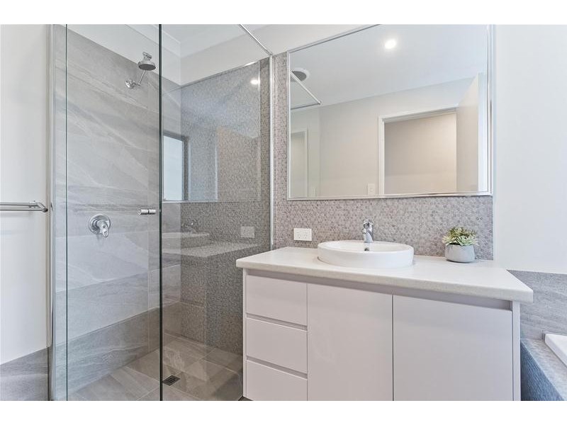 12B Mandala Crescent, Bateman WA 6150