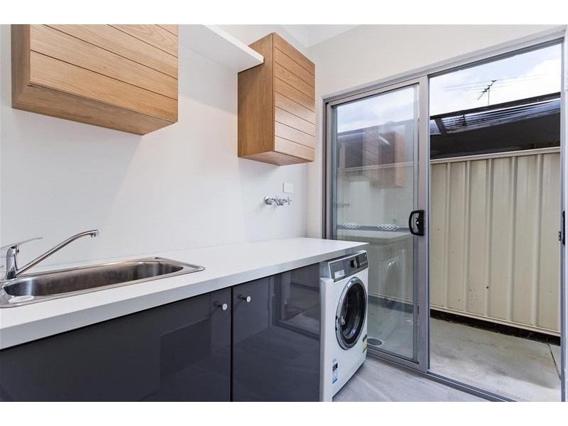 12B Mandala Crescent, Bateman WA 6150