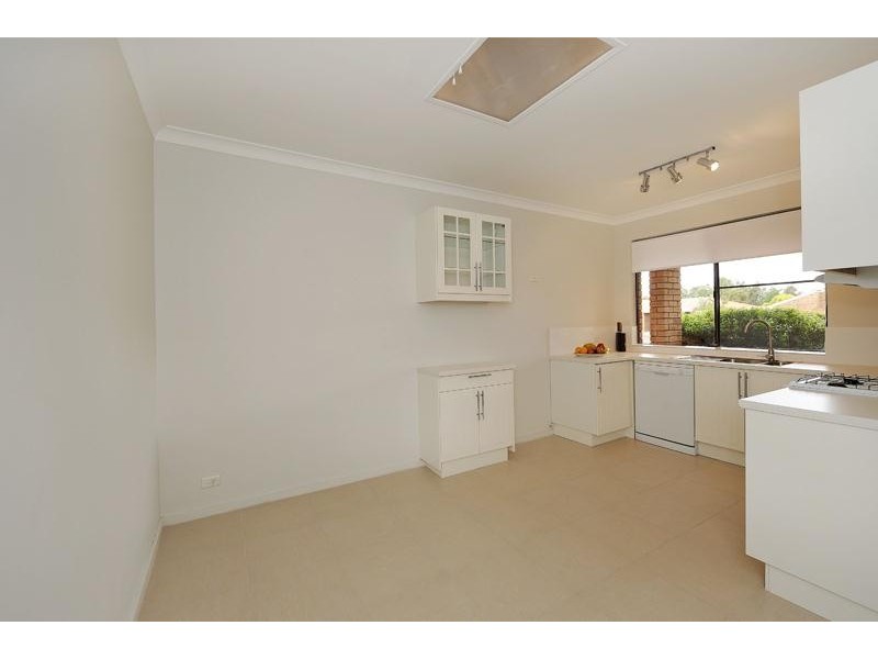 8c Roche Court, Bull Creek WA 6149