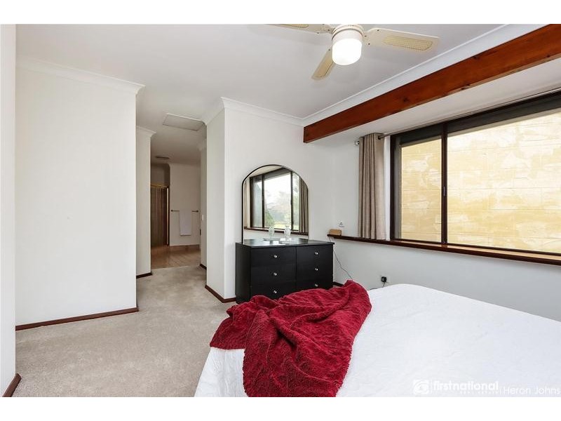 16 Pearson Crescent, Bull Creek WA 6149