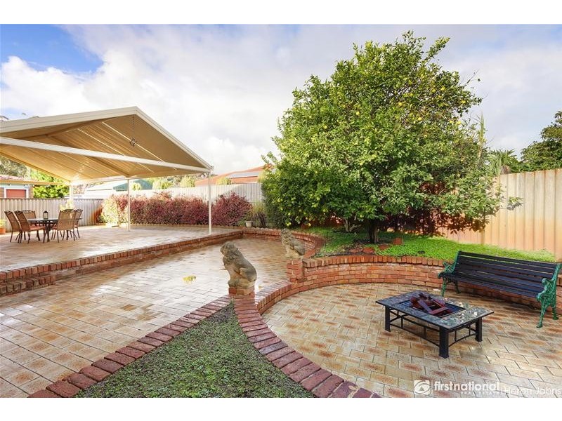 16 Pearson Crescent, Bull Creek WA 6149