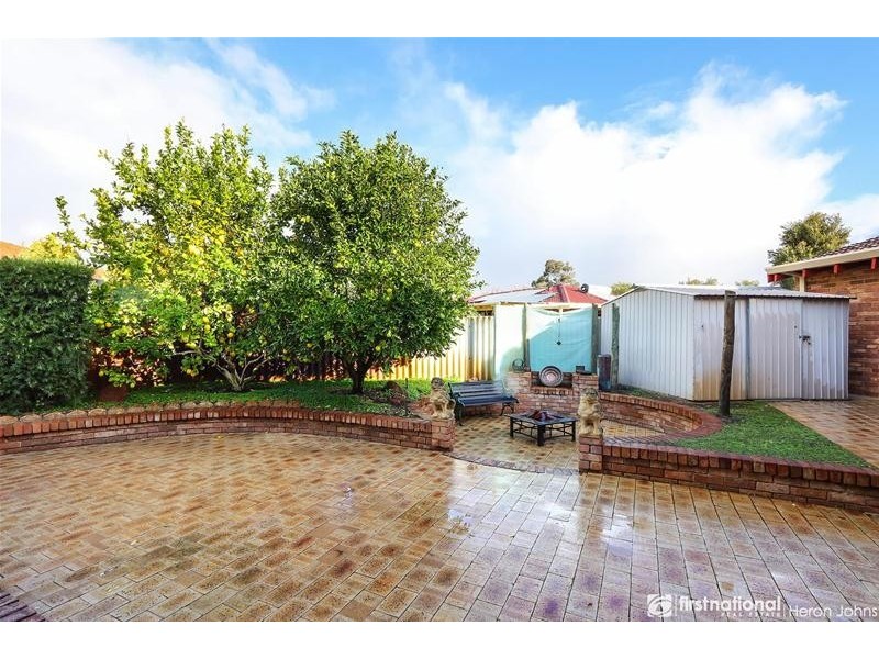 16 Pearson Crescent, Bull Creek WA 6149