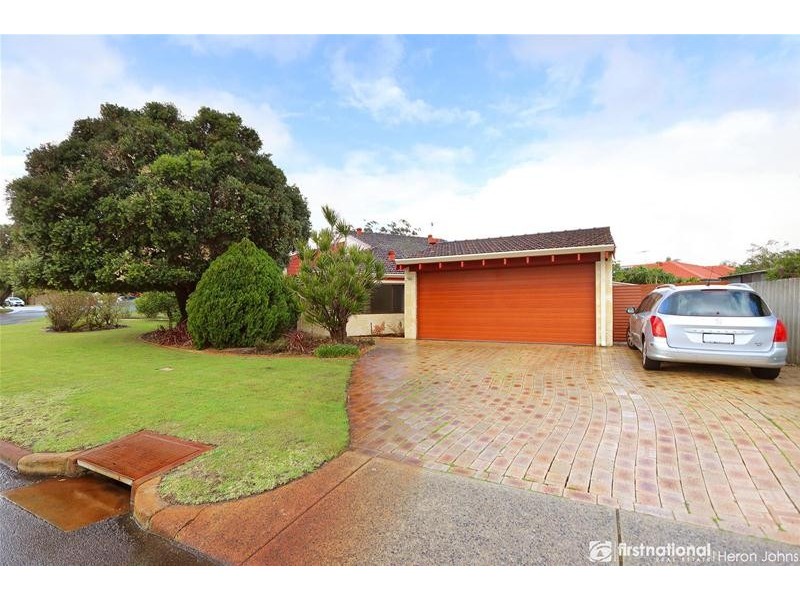 16 Pearson Crescent, Bull Creek WA 6149