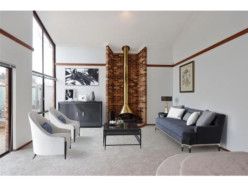 16 Pearson Crescent, Bull Creek WA 6149