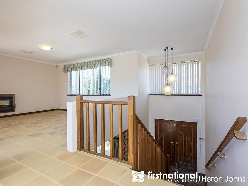 16 Salmond Way, Bull Creek WA 6149