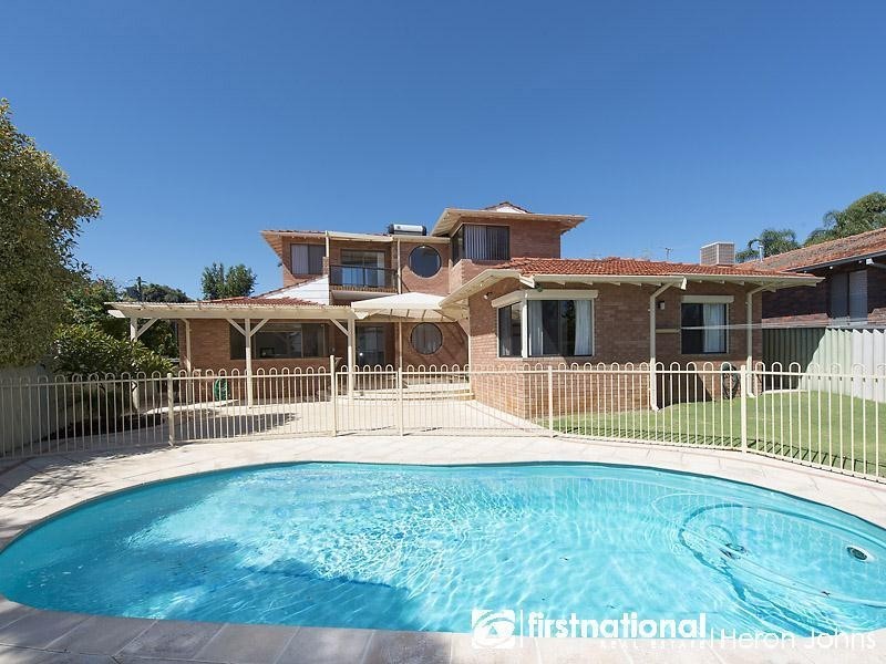 16 Salmond Way, Bull Creek WA 6149