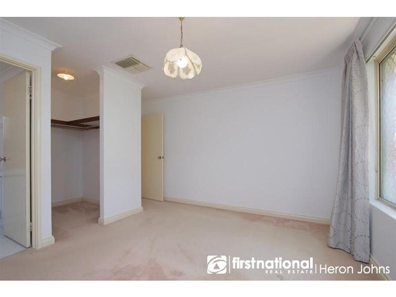 10 Turnbury Park Drive, Jandakot WA 6164