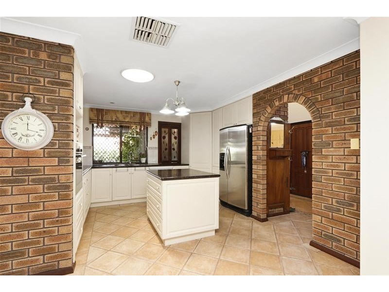 33 Hogarth Way, Bateman WA 6150