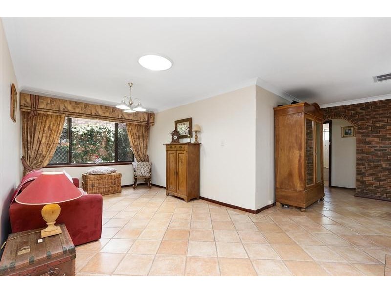 33 Hogarth Way, Bateman WA 6150