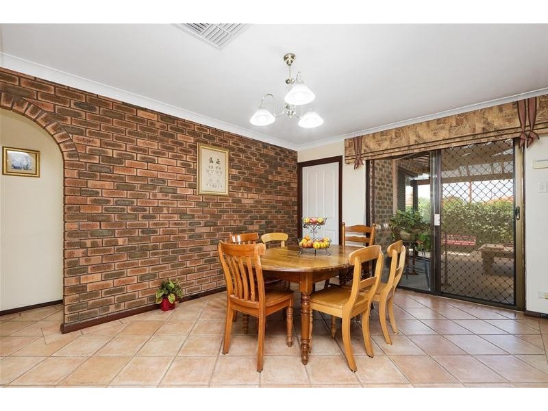 33 Hogarth Way, Bateman WA 6150