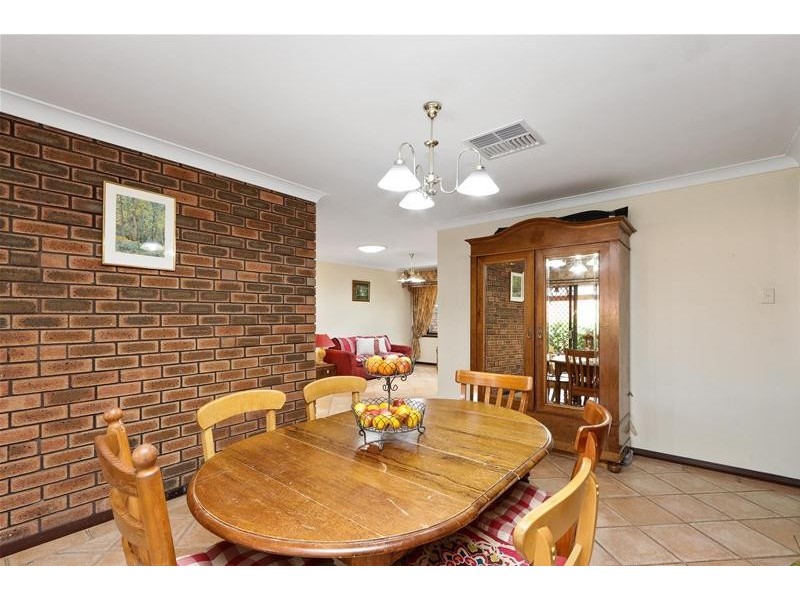 33 Hogarth Way, Bateman WA 6150