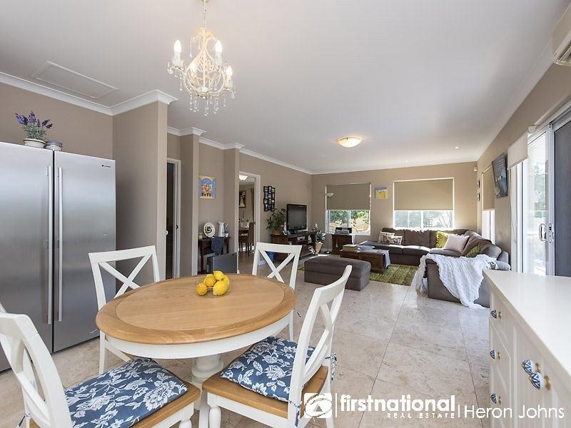 36 Brolga Promenade, Willetton WA 6155