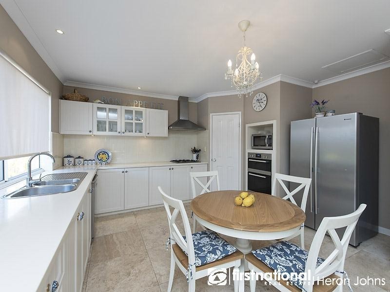 36 Brolga Promenade, Willetton WA 6155