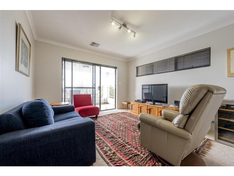 1 Bowler Place, Bull Creek WA 6149