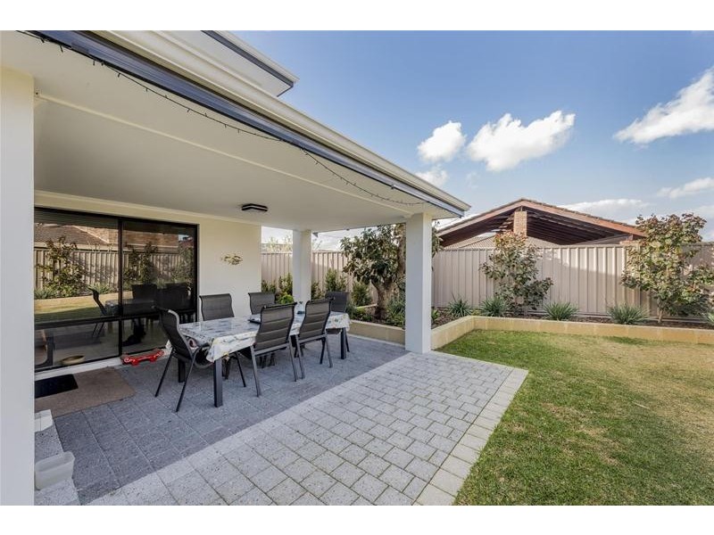 1 Bowler Place, Bull Creek WA 6149
