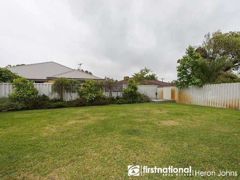 5 Gribble Road, Bull Creek WA 6149