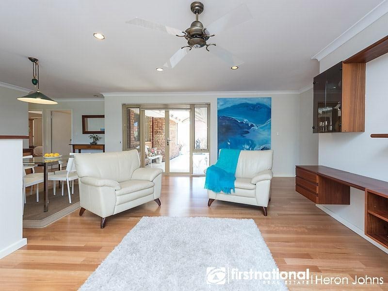 22 Kershaw Gardens, Leeming WA 6149