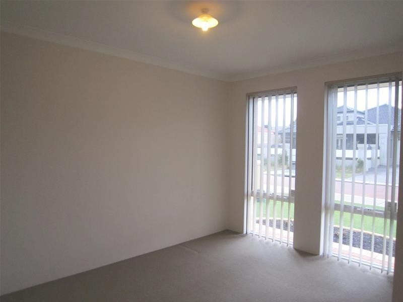 10 Lipari Terrace, Canning Vale WA 6155