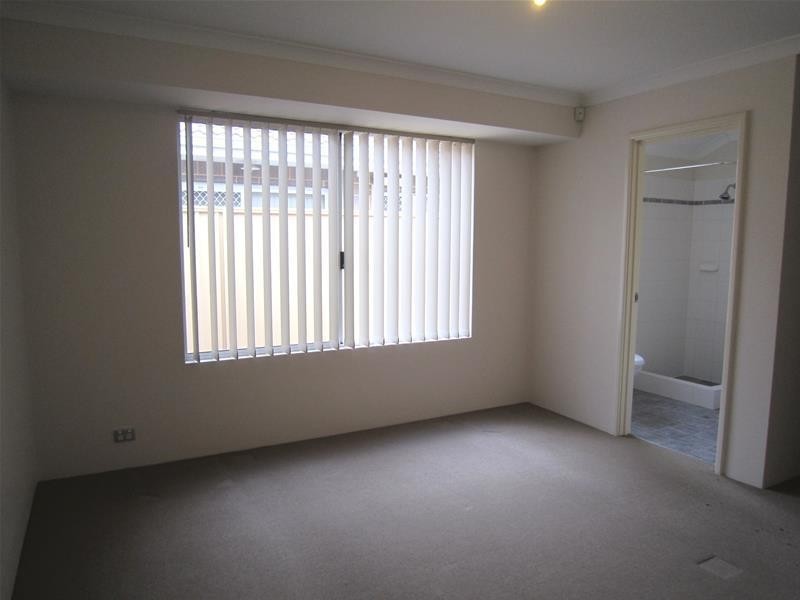 10 Lipari Terrace, Canning Vale WA 6155