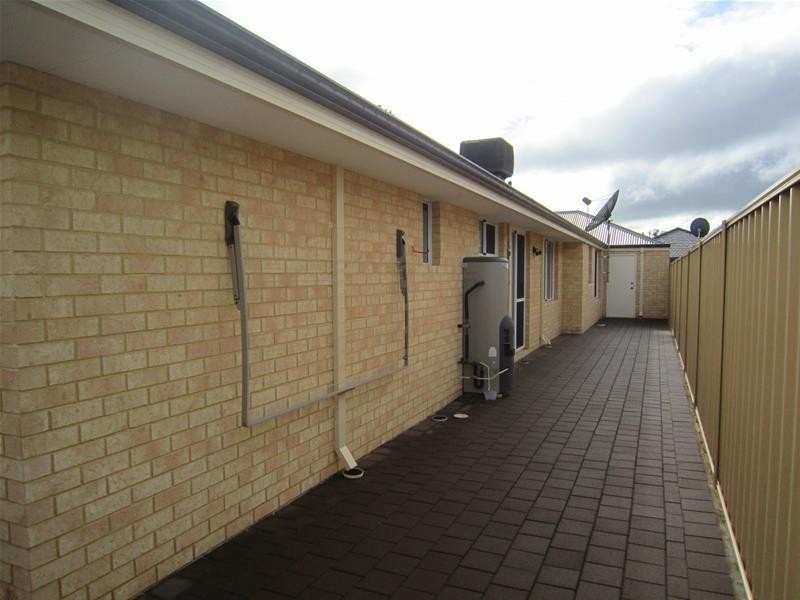 10 Lipari Terrace, Canning Vale WA 6155