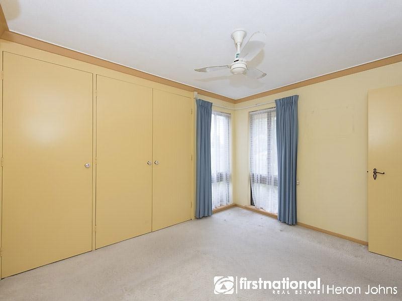 33 Nicholls Crescent, Bull Creek WA 6149