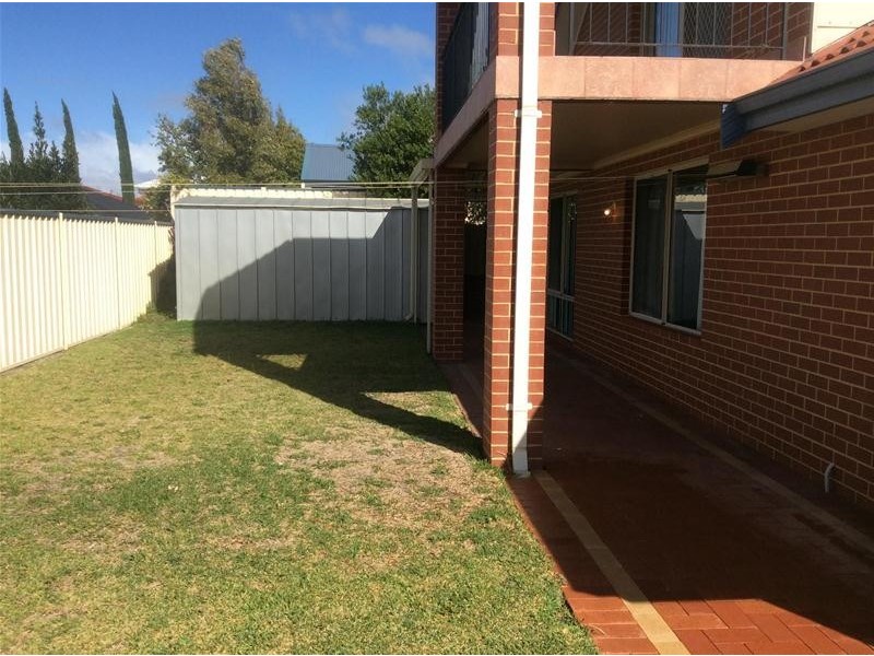 30 Dolphin Way, Yangebup WA 6164