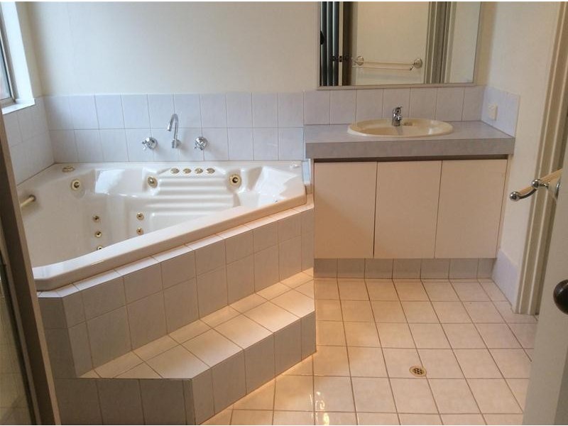 30 Dolphin Way, Yangebup WA 6164