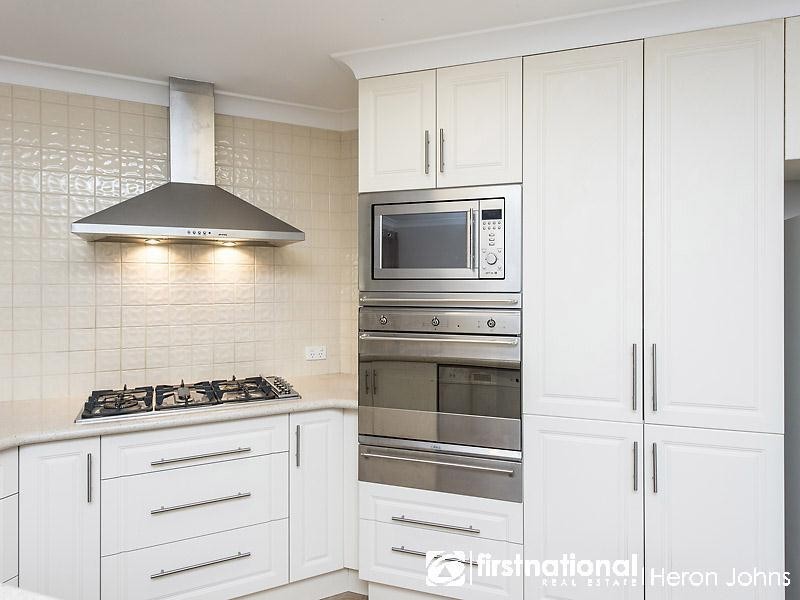 7 Pirrett Court, Leeming WA 6149