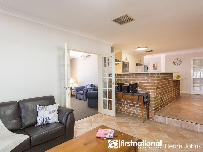 7 Pirrett Court, Leeming WA 6149