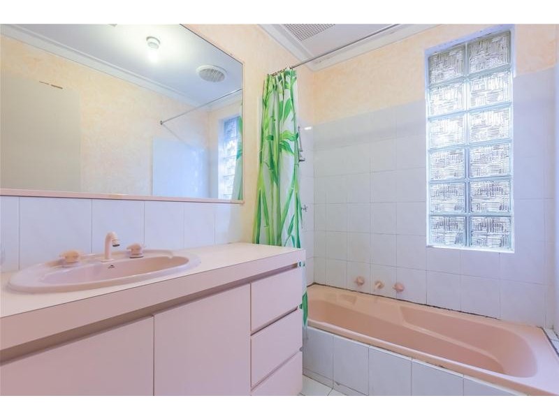 2 Endeavour Avenue, Bull Creek WA 6149