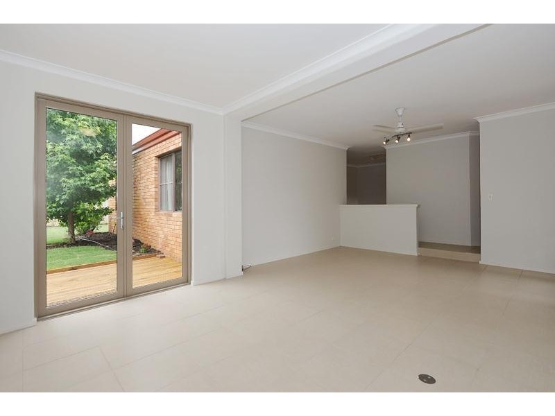 8C Roche Court, Bull Creek WA 6149