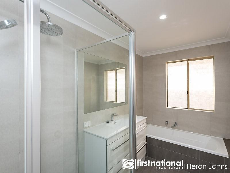 11 Sellen Court, Leeming WA 6149