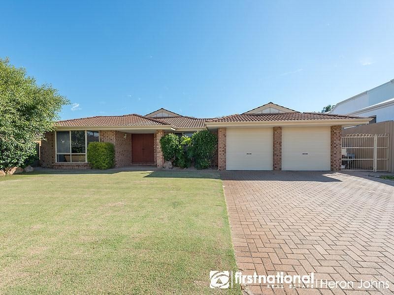 11 Sellen Court, Leeming WA 6149