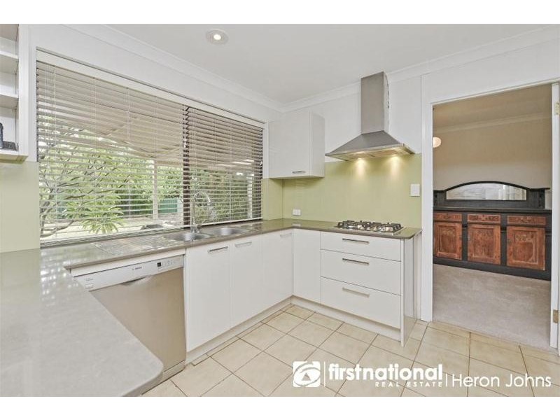 2 Hawke Pass, Bateman WA 6150