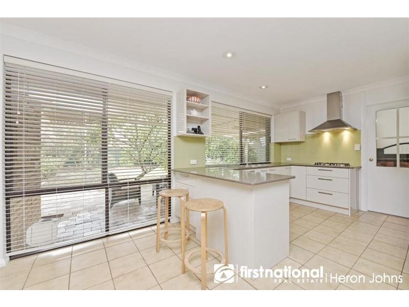 2 Hawke Pass, Bateman WA 6150