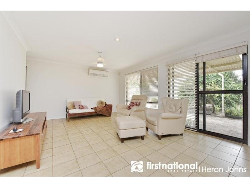 2 Hawke Pass, Bateman WA 6150