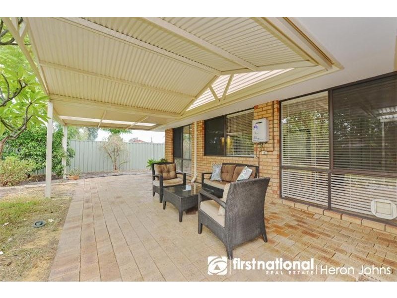 2 Hawke Pass, Bateman WA 6150