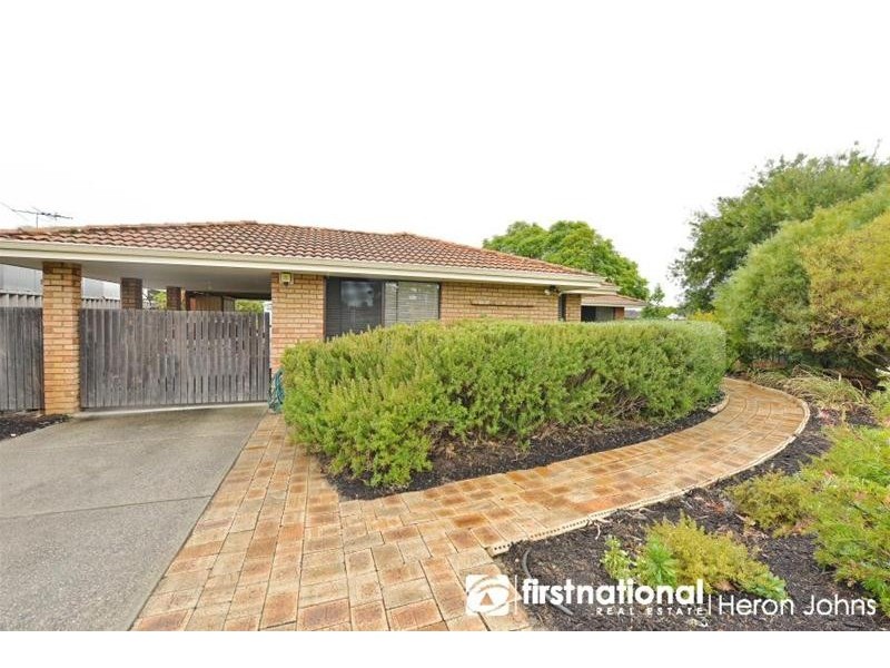 2 Hawke Pass, Bateman WA 6150