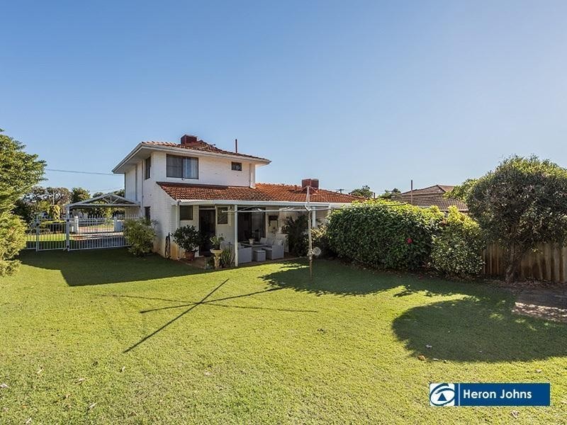 43 Leichhardt Street, Bull Creek WA 6149