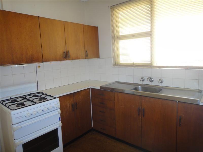 12 Rogerson Road, Mount Pleasant WA 6153