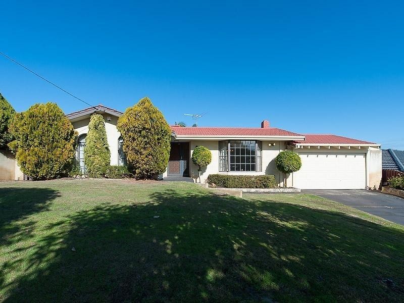 13 Bastion Court, Willetton WA 6155