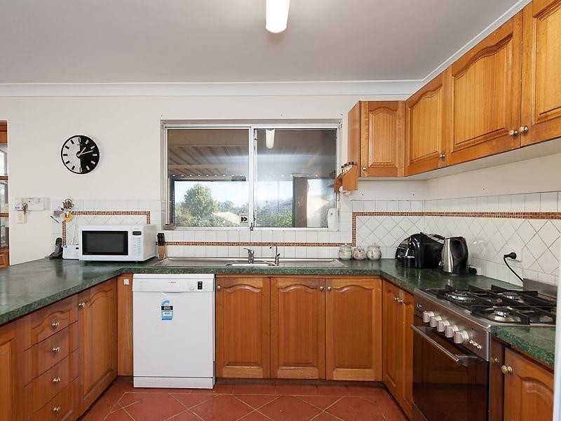 13 Bastion Court, Willetton WA 6155