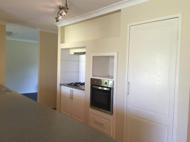 31 Collett Way, Leeming WA 6149