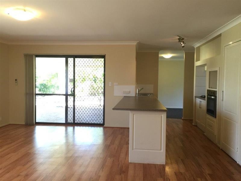 31 Collett Way, Leeming WA 6149