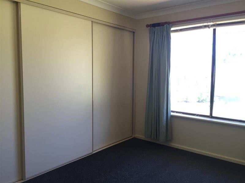 31 Collett Way, Leeming WA 6149