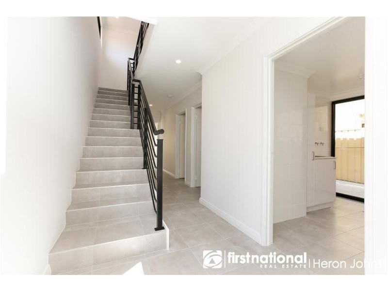 3B Pinnock Close, Kardinya WA 6163